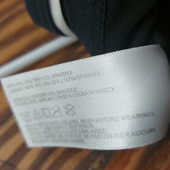 Moving Comfort( Brooks) Runners Sports Bra - Picture 6 of 6